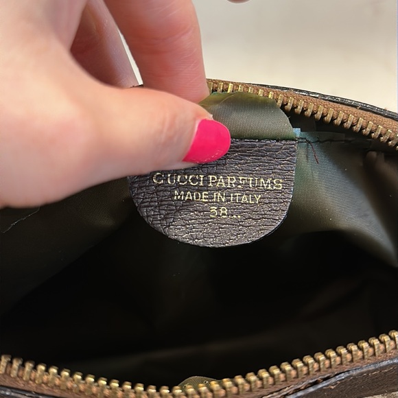 Gucci Clutch - Picture 9 of 10